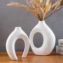 Kit 2 Vasos Decorativos Nórdicos Vazados – Elegância Moderna para Sua Decoração